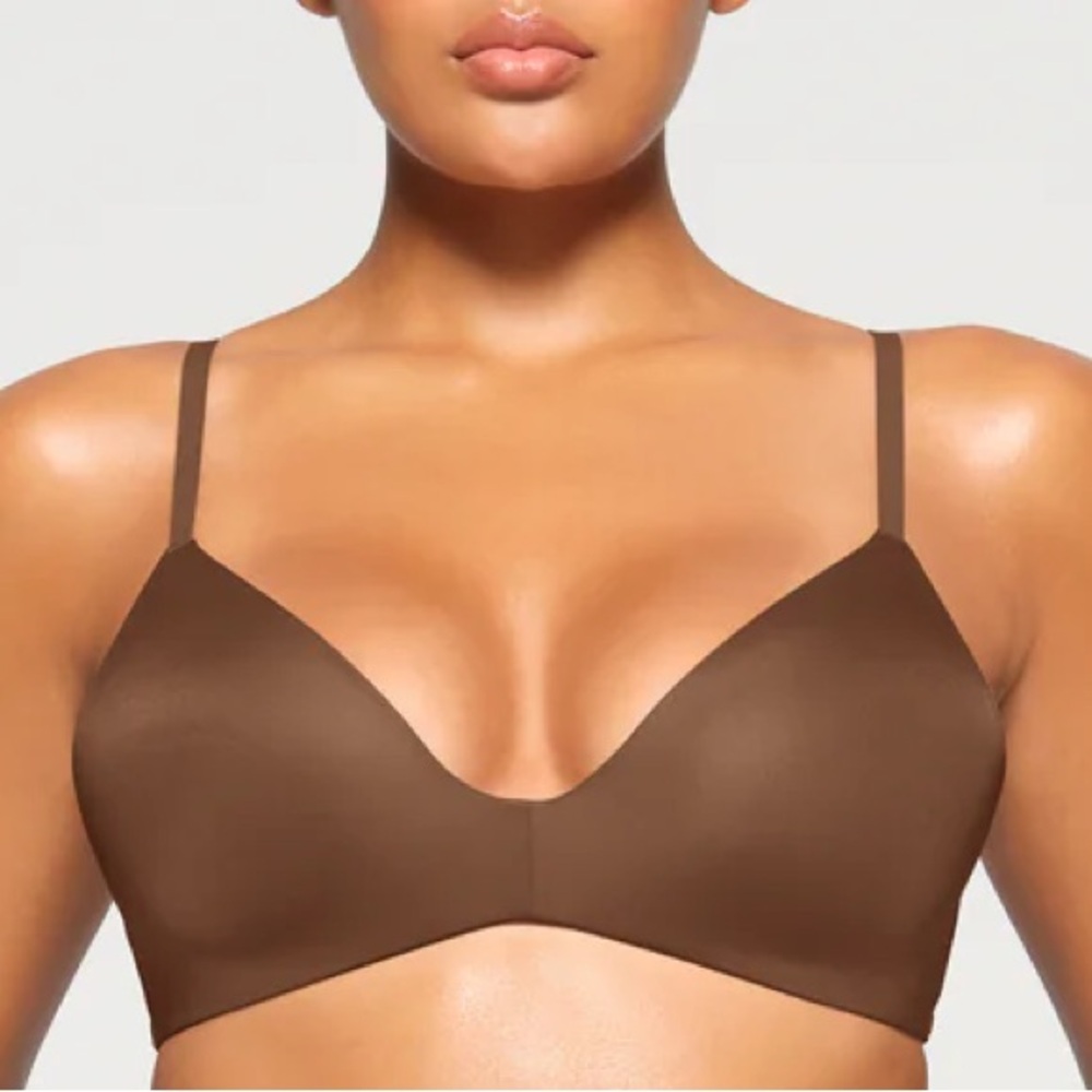 Skims NWT Lightly Lined Wireless Form T-SHIRT DEMI BRA 38C Jasper